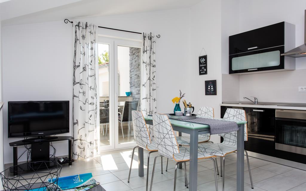 Apartments Matea Baška Εξωτερικό φωτογραφία